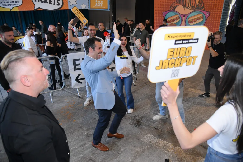 Athens Street Food Festival- Ο Μάκης που κέρδισε το Eurojackpot κέρασε τους foodies του φεστιβάλ 7 2 99