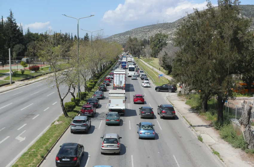  Έξοδος Πρωτομαγιάς: Ομαλά η κίνηση στις εθνικές οδούς- Έκτακτα δρομολόγια στα ΚΤΕΛ
