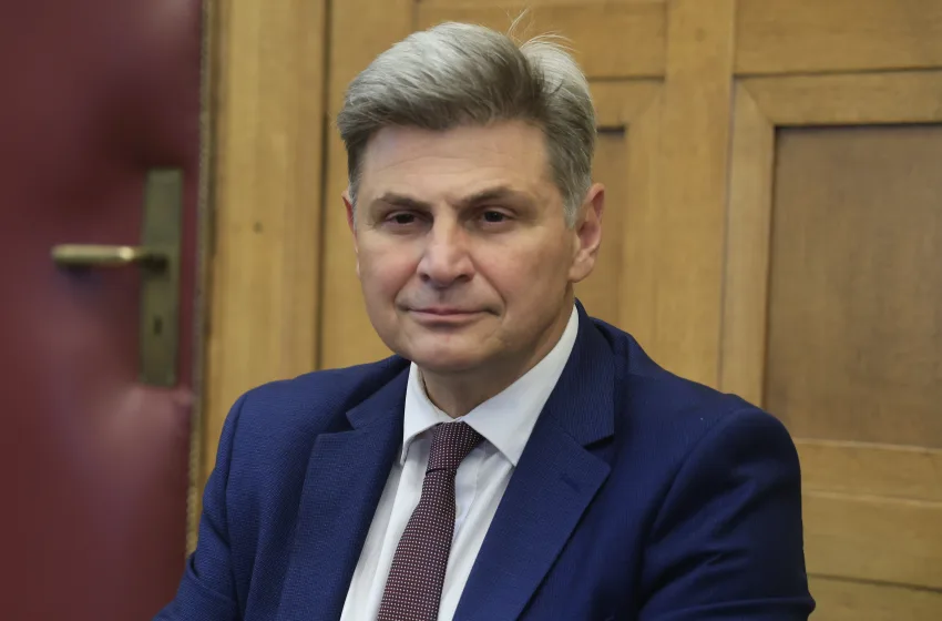  Φαραντούρης: Όποιος ψάχνει προοδευτική παράταξη, δεν θα βρει άλλη πέρα από το ΠΑΣΟΚ
