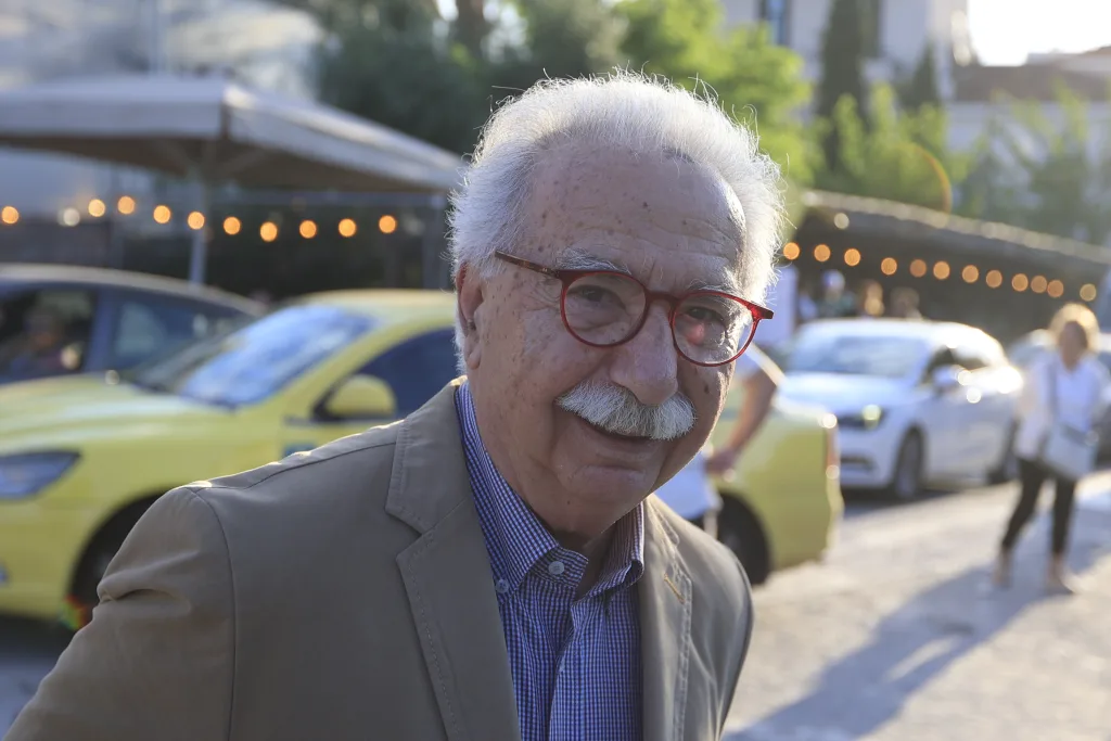 Όλα έτοιμα για το κόμμα Τσίπρα- Πρώτες εικόνες από το Θησείο 19 6984148