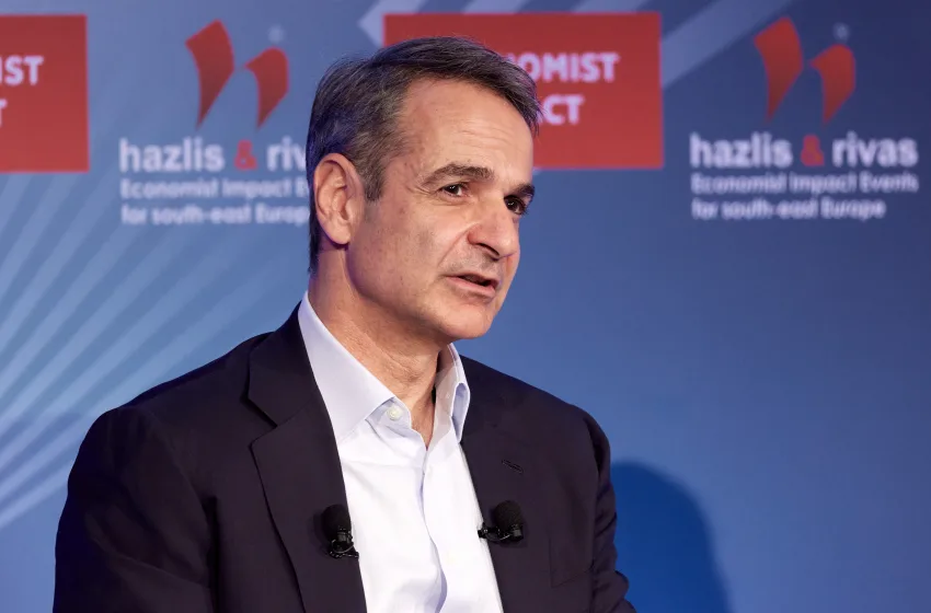  Μητσοτάκης στο Economist: Έχουμε πειραματιστεί με τον λαϊκισμό, τώρα και με το rebranding