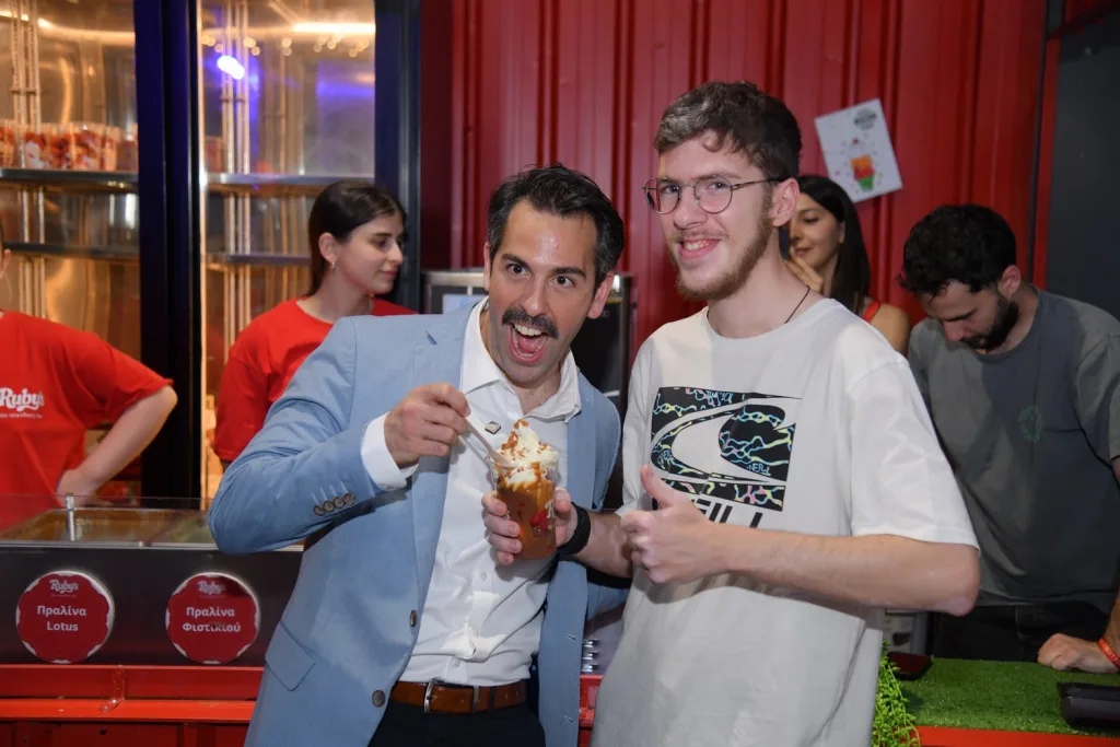 Athens Street Food Festival- Ο Μάκης που κέρδισε το Eurojackpot κέρασε τους foodies του φεστιβάλ 8 7 24