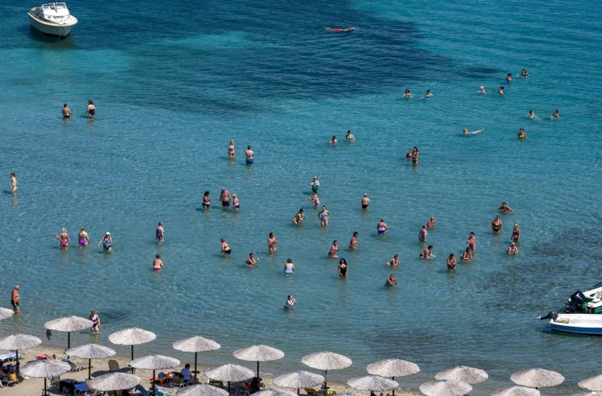  “Απόβαση” ΑΑΔΕ σε νησιά και τουριστικούς προορισμούς το τριήμερο του Αγίου Πνεύματος-Πάνω από 50.000 έλεγχοι