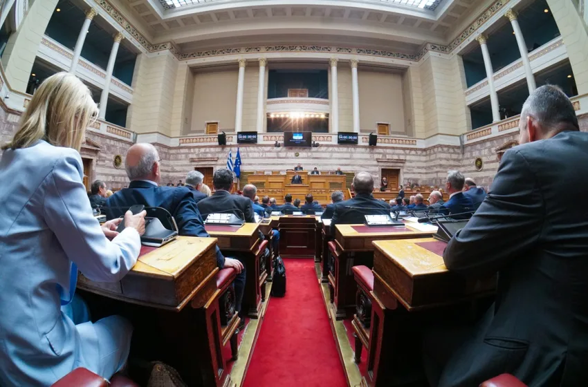  Οι δύο “εισηγήσεις” για τις πρόωρες κάλπες και η απάντηση Δένδια από Θεσσαλονίκη