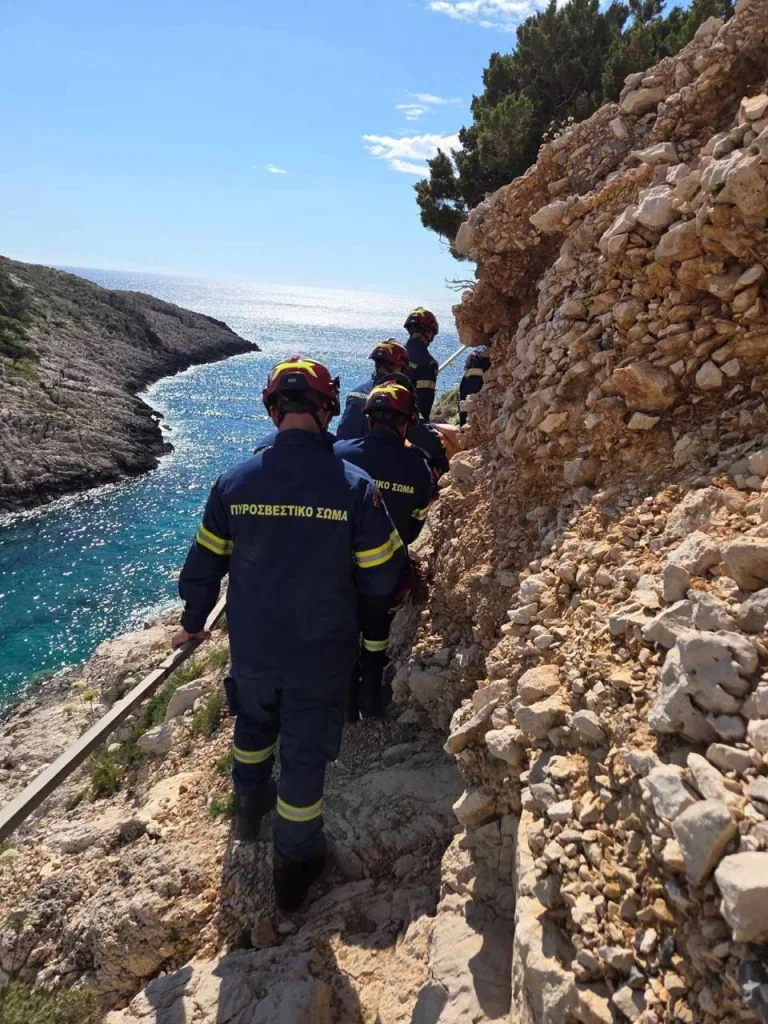 Καρέ καρέ η επιχείρηση διάσωσης 49χρονης τουρίστριας στη Ζάκυνθο 15 daabcc1c 4c7f 4c80 9d84 147bff01893e
