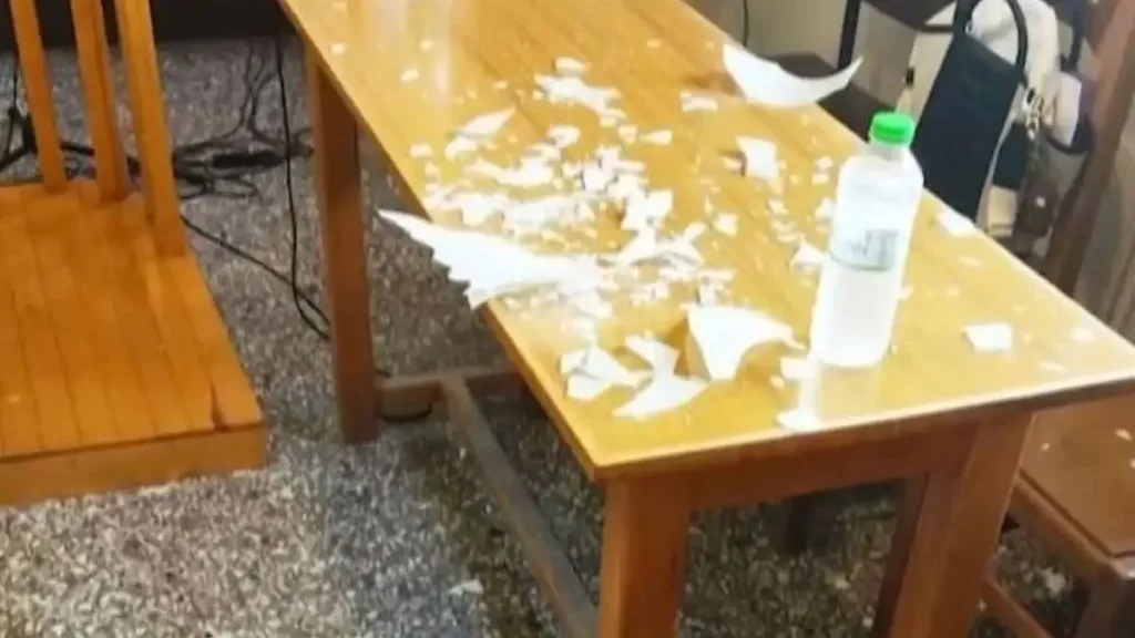 dikastirio fotistiko 1200x675 1