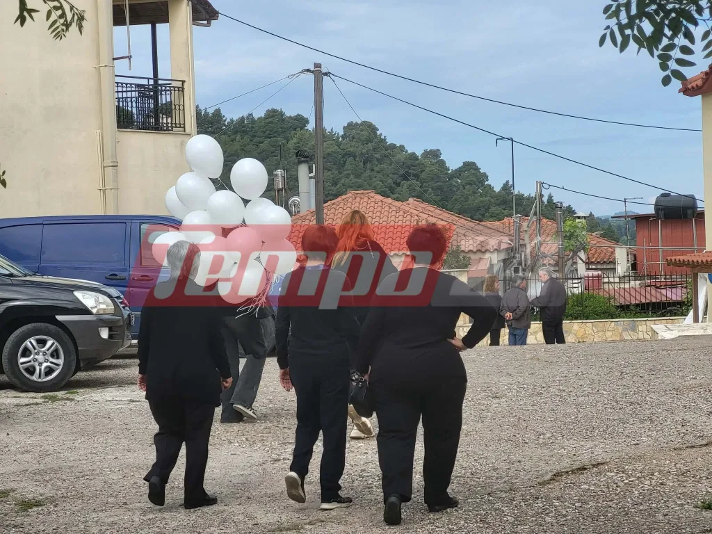ileia kideia 13xronos patini