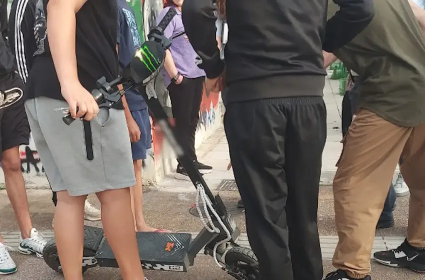  Καλαμάτα: Ηλεκτρικό πατίνι παρέσυρε και γυναίκα σε διάβαση πεζών