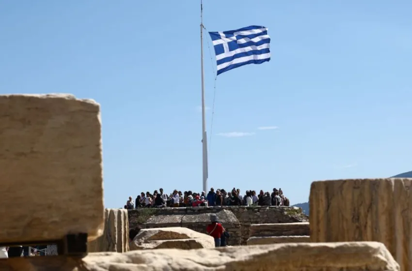 Κοινωνικός Τουρισμός: Λήγει αύριο η προθεσμία αιτήσεων- Οι δικαιούχοι (vid)