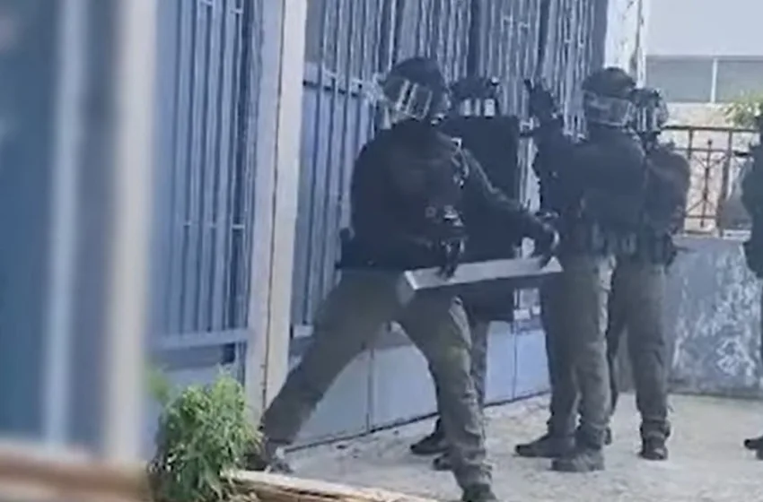  Εξάρθρωση σπείρας στη Δυτική Αττική-Παρίστανε υπαλλήλους του ΔΕΔΔΗΕ και λογιστές με απάτες 2 εκατ. ευρώ