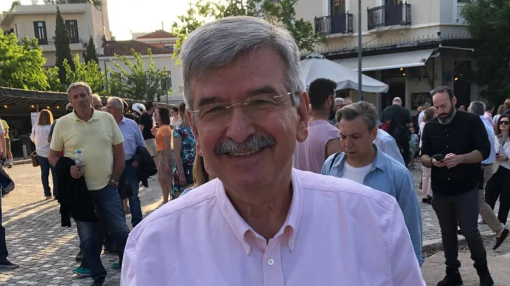 Όλα έτοιμα για το κόμμα Τσίπρα- Πρώτες εικόνες από το Θησείο 24 maltezos