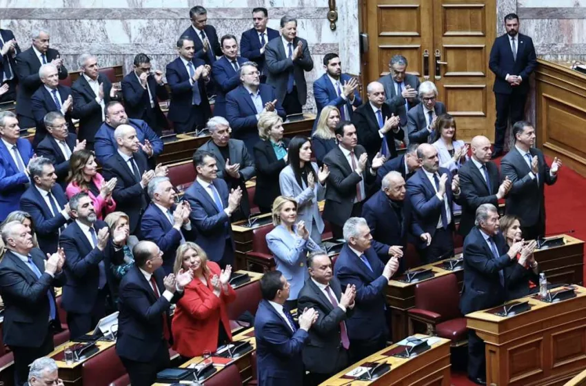  Ιδρωμένες φανέλες…