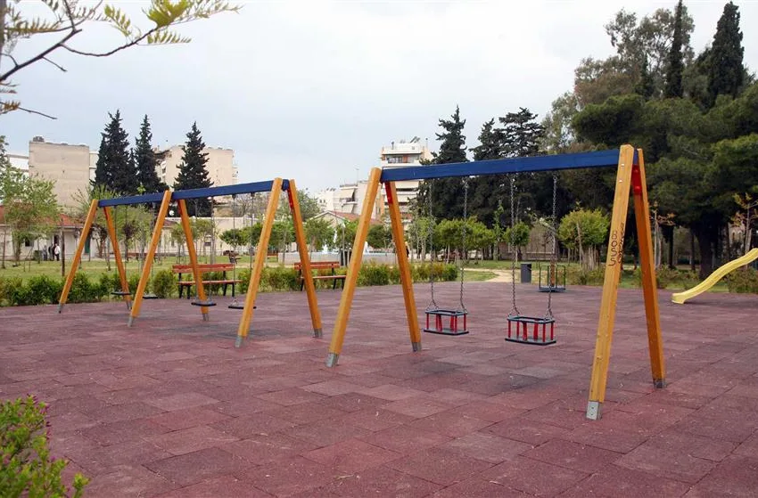  Σοκ στη Λάρισα: Συνελήφθη 55χρονος επιδειξίας σε παιδική χαρά- Έδειχνε τα γεννητικά του όργανα