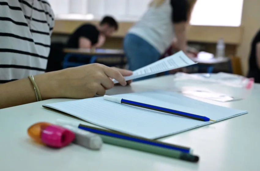  Πανελλαδικές: Τα θέματα σε Νεοελληνική Γλώσσα και Λογοτεχνία-Για τη μοναξιά το θέμα της Έκθεσης