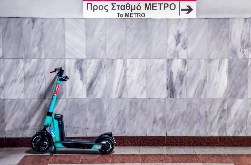  Ρεπορτάζ libre-Ηλεκτρικά πατίνια: Νέα… άναρχη πραγματικότητα στο αστικό τοπίο-Free floating, παραβιάσεις ΚΟΚ, αυξανόμενα δυστυχήματα 