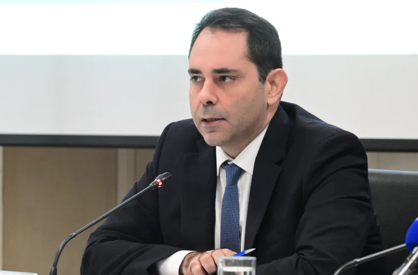  Πετραλιάς στον ΟΟΣΑ: Η Ελλάδα επιτυχημένο παράδειγμα δημοσιονομικής πολιτικής