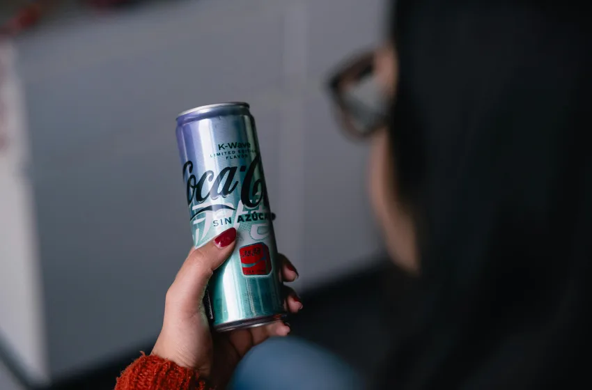  Ινδία: Θραύση κάνουν τα “πάρτι με Diet Coke”- Ο πόλεμος στο Ιραν έχει δημιουργήσει τεράστιες ελλείψεις