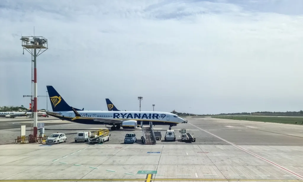 ryanair thessaloniki