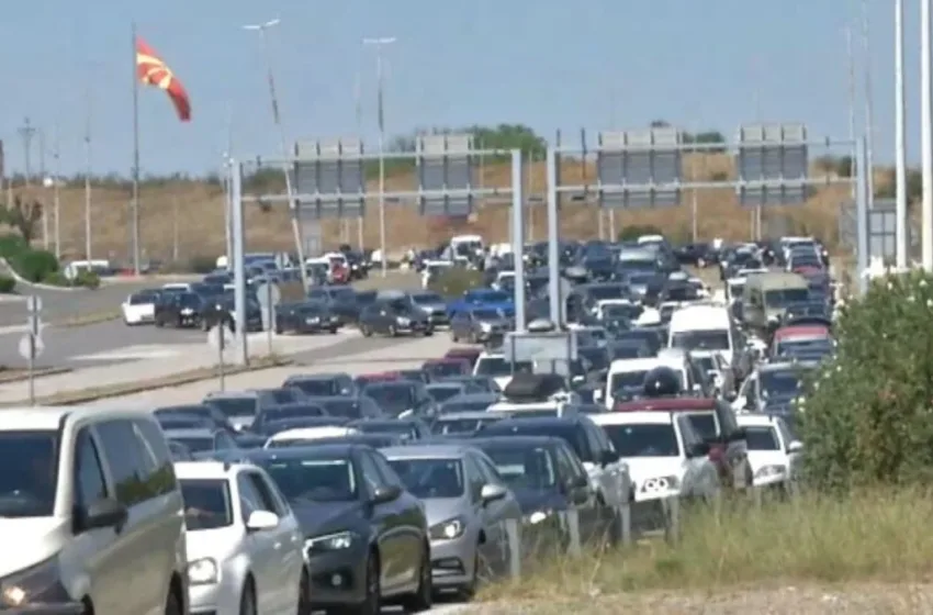  Τελωνείο Ευζώνων: Ουρές χιλιομέτρων λόγω των νέων ψηφιακών ελέγχων της ΕΕ (vid)