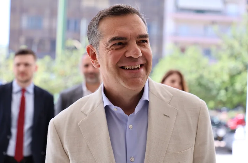 Τσίπρας: Κατέθεσε την Ιδρυτική Διακήρυξη της ΕΛ.Α.Σ- “Σημαία η Δημοκρατία και η Δικαιοσύνη”