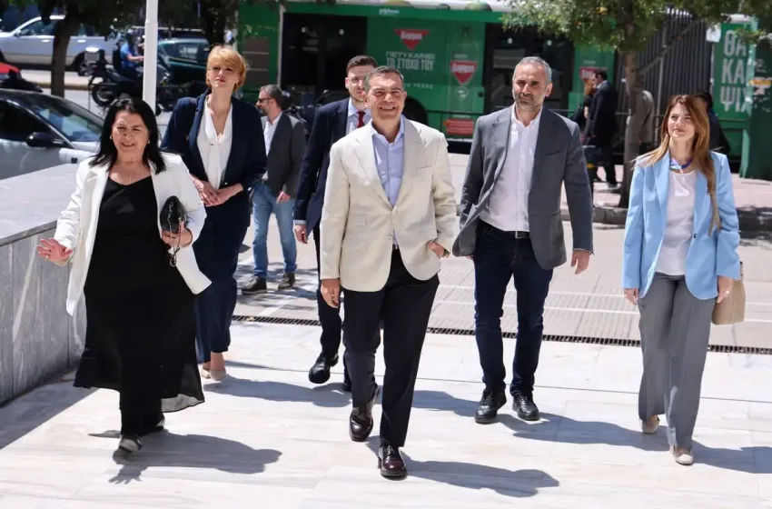  Μαρία Λεπενιώτη: Η πρόεδρος του δικαστηρίου που καταδίκασε τη “Χρυσή Αυγή” δίπλα στον Τσίπρα