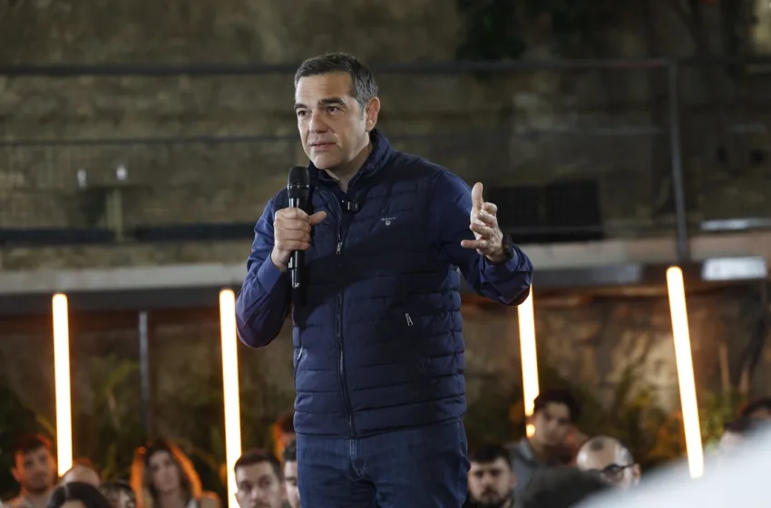  “Ήρθαμε για να σας ακούσουμε και όχι να σας καθοδηγήσουμε” είπε ο Τσίπρας στους νέους