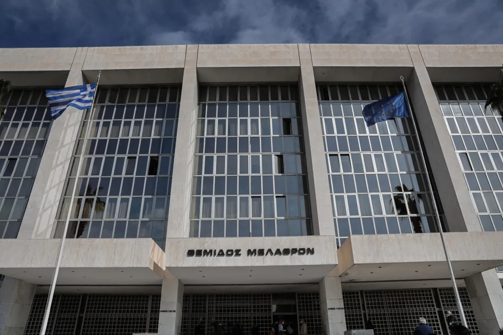 ypoklopes areios pagos androulakis koukakis