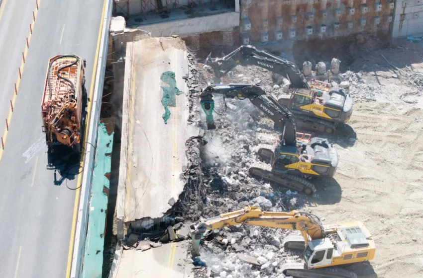  Flyover: Κατεδαφίστηκε το δεύτερο τμήμα της γέφυρας Πανοράματος (vid)