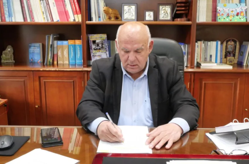  Συνελήφθη ο δήμαρχος Γρεβενών μετά από μήνυση εργαζόμενης για εξύβριση και απειλή
