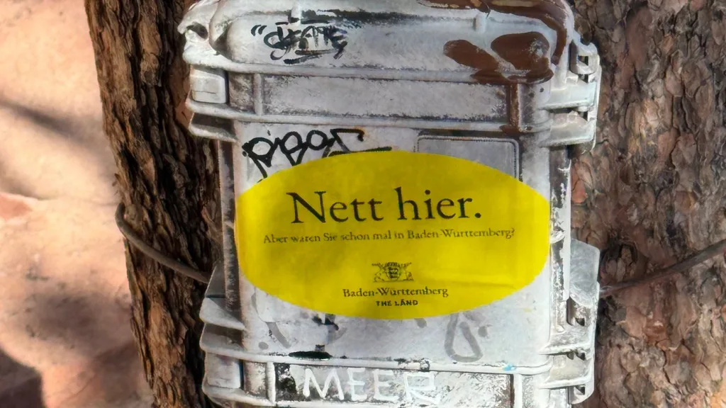 1744201102467sticker nett hier marketing fotografieren nicht kleben 100 v 16x9@2dL 6c42aff4e68b43c7868c3240d3ebfa29867457da