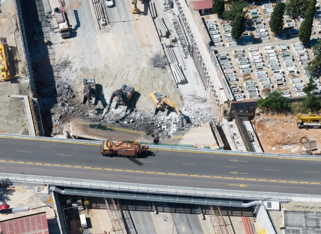 Flyover: Κατεδαφίστηκε το δεύτερο τμήμα της γέφυρας Πανοράματος (vid) 2 20