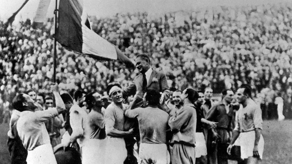 Πολιτικοί και δικτάτορες λατρεύουν το Μουντιάλ... και υπάρχει σοβαρός λόγος γι' αυτό 8 261576 2935412 xbig lnd