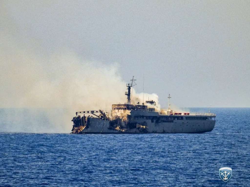 Εντυπωσιακές εικόνες από τις βολές με κατευθυνόμενα βλήματα του Πολεμικού Ναυτικού στο Ιόνιο 15 5235271