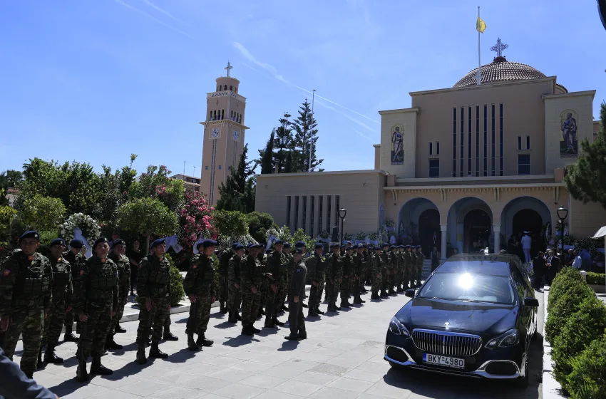  Κόρινθος: Παρουσία Μητσοτάκη το “τελευταίο αντίο” στον Νίκο Ταγαρά