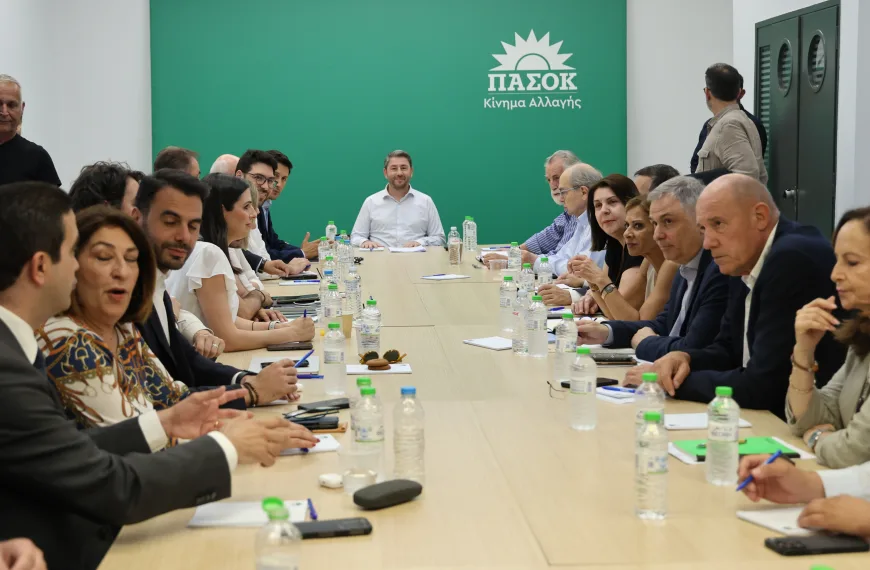 ΠΑΣΟΚ ΠΣ: Αντιπαραθέσεις με αιχμές Ανδρουλάκη-Επέμεινε ο Δούκας για συνεργασίες-Ο διάλογος με τη Διαμαντοπούλου