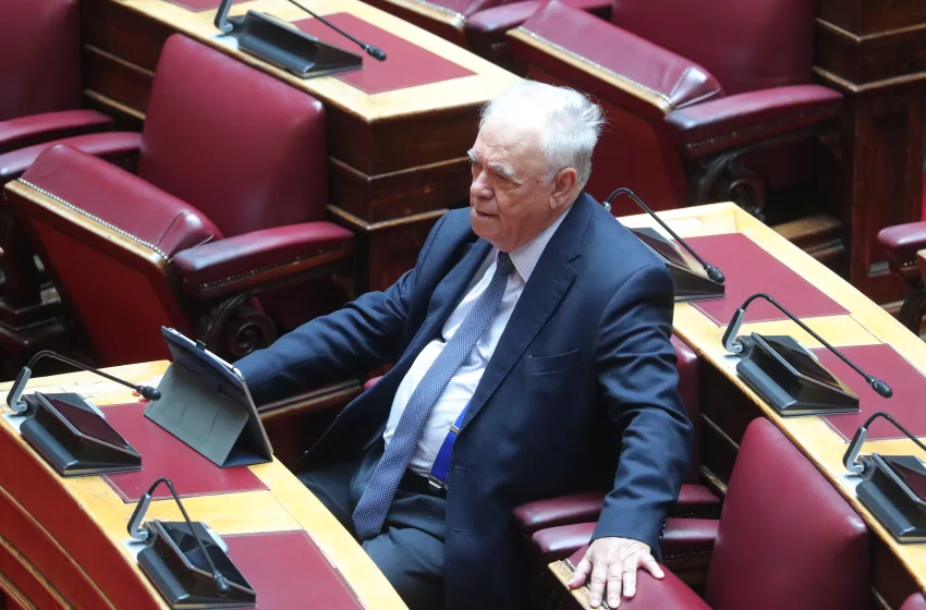  Δραγασάκης για Τσίπρα: Δεν βλέπω κυβερνητική αλλαγή χωρίς αυτόν