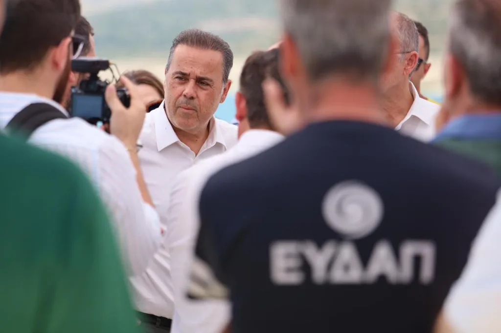 Παπασταύρου:Πολιτεία, Περιφέρεια και ΕΥΔΑΠ συνεργαστήκαμε και διασφαλίσαμε την άρδευση της Κωπαϊδας 4 IMG 20260622 WA0003