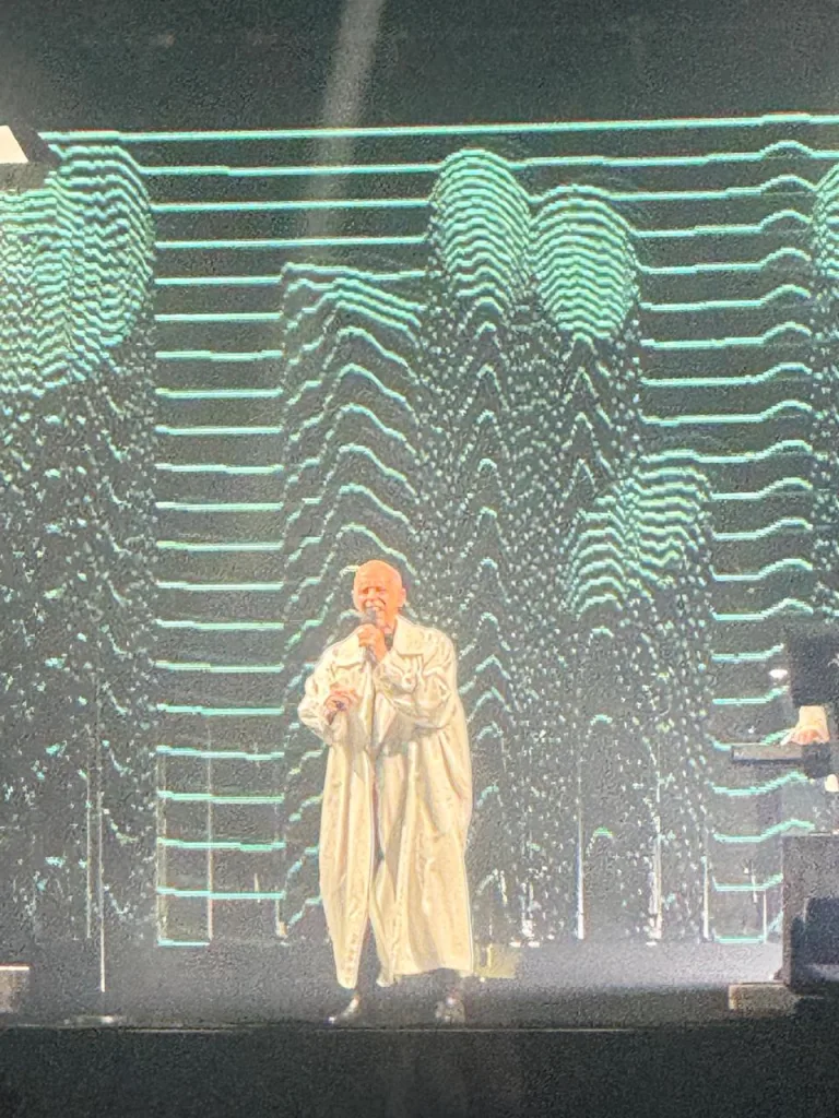 "It's a sin", αλλά είδαμε (και ακούσαμε) τους Pet Shop Boys στο απόλυτο electro-pop "Dreamworld" 5 IMG 20260628 WA0001