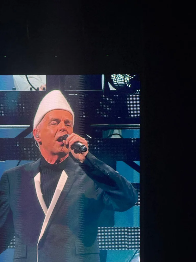 "It's a sin", αλλά είδαμε (και ακούσαμε) τους Pet Shop Boys στο απόλυτο electro-pop "Dreamworld" 6 IMG 20260628 WA0003 1