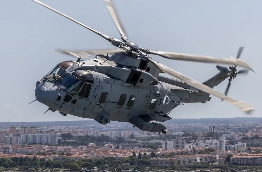  Βρετανία: Νεκροί οι τρεις επιβαίνοντες ελικοπτέρου του Πολεμικού Ναυτικού που συνετρίβη 