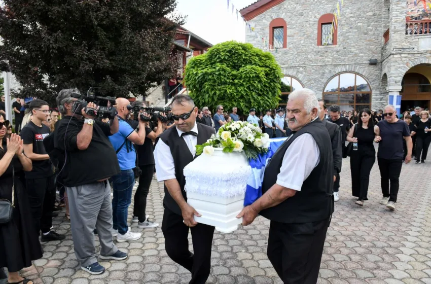  Δράμα: “Η σιωπή σκοτώνει, η κακοποίηση δεν είναι ιδιωτική υπόθεση”-Το μήνυμα της αδελφής της Αντιγόνης