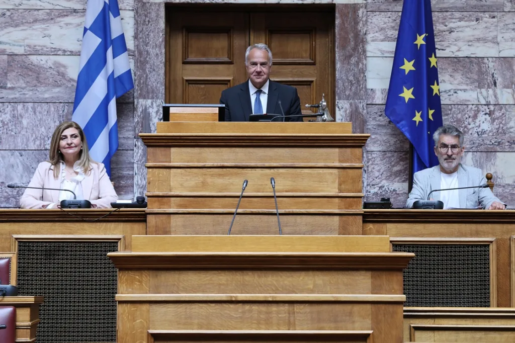 epitropi vouli voridis