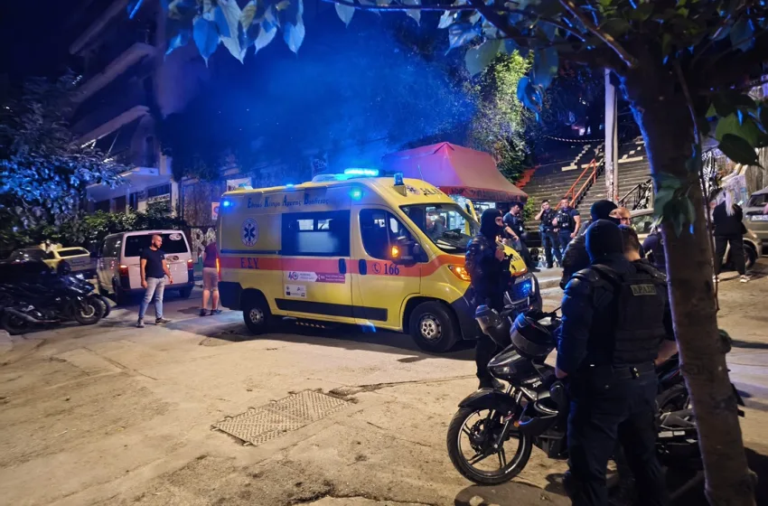  Εξάρχεια: Άνδρας νεκρός μετά από πυροβολισμούς- Έχει θανάσιμα τραύματα στο κεφάλι