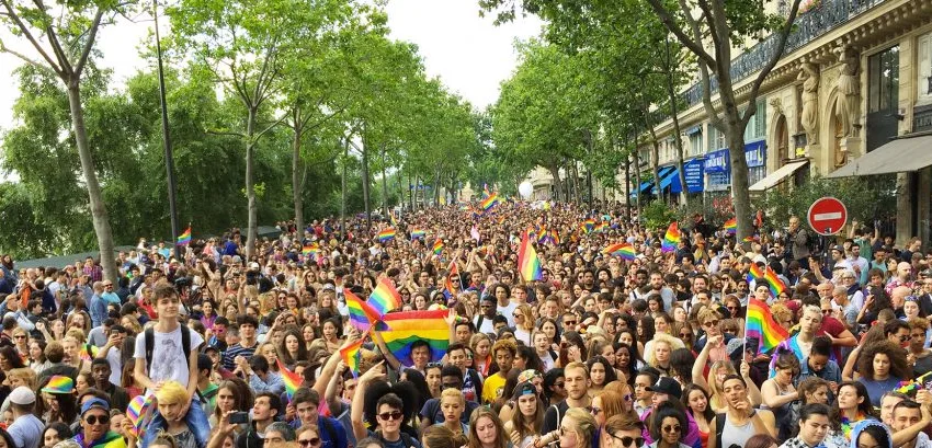  Γαλλία: Το Pride αναβλήθηκε λόγω καύσωνα