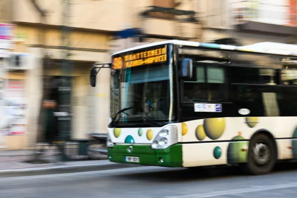 Δωρεάν μετακίνηση με τα ΜΜΜ/ Που ισχύει, πόσο θα μας κοστίσει-Τα οφέλη και τα εμπόδια 4 image 34