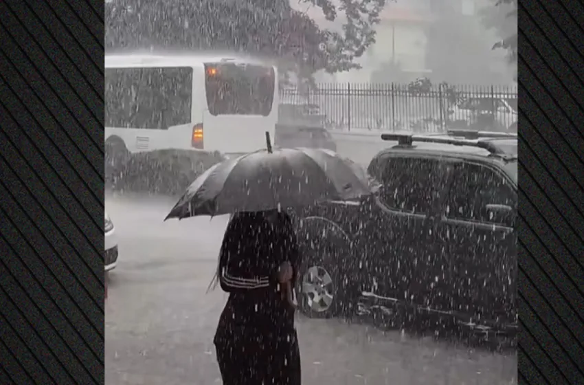  Σφοδρή βροχόπτωση και χαλαζόπτωση στα Ιωάννινα (vid)