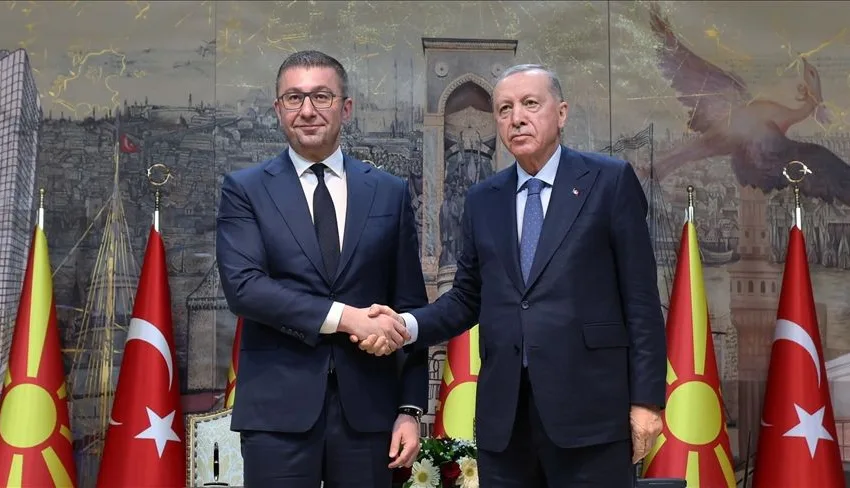  Κωνσταντινούπολη: Συνάντηση Ερντογάν-Μίτσκοσκι, με έμφαση στην προώθηση της οικονομικής συνεργασίας