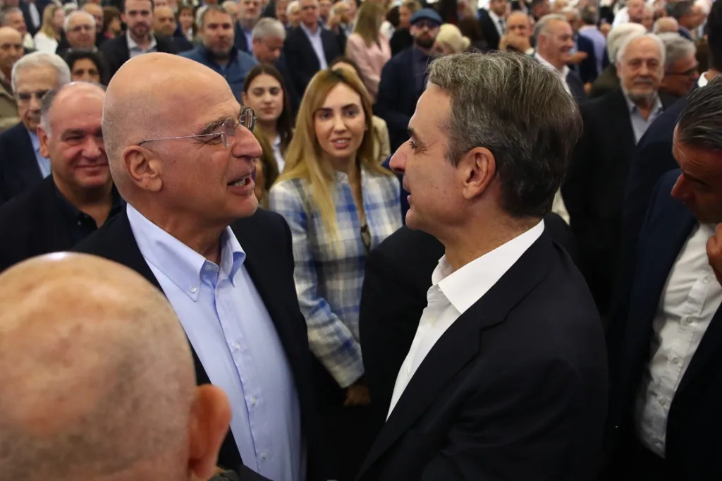 mitsotakis dendias