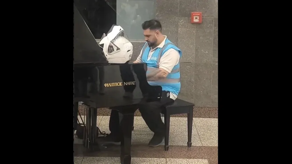 nteliveras piano