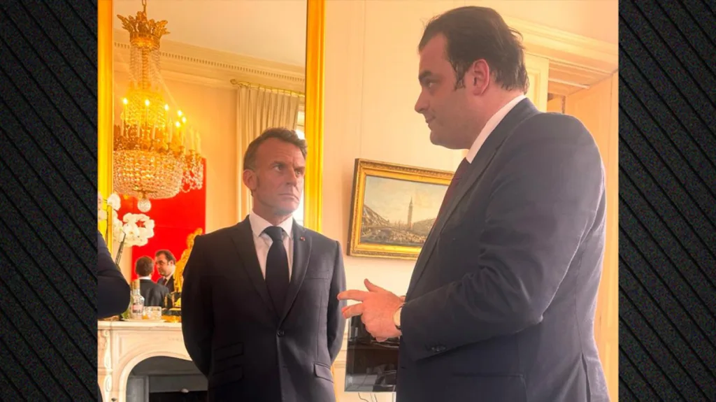 pierrakakis macron